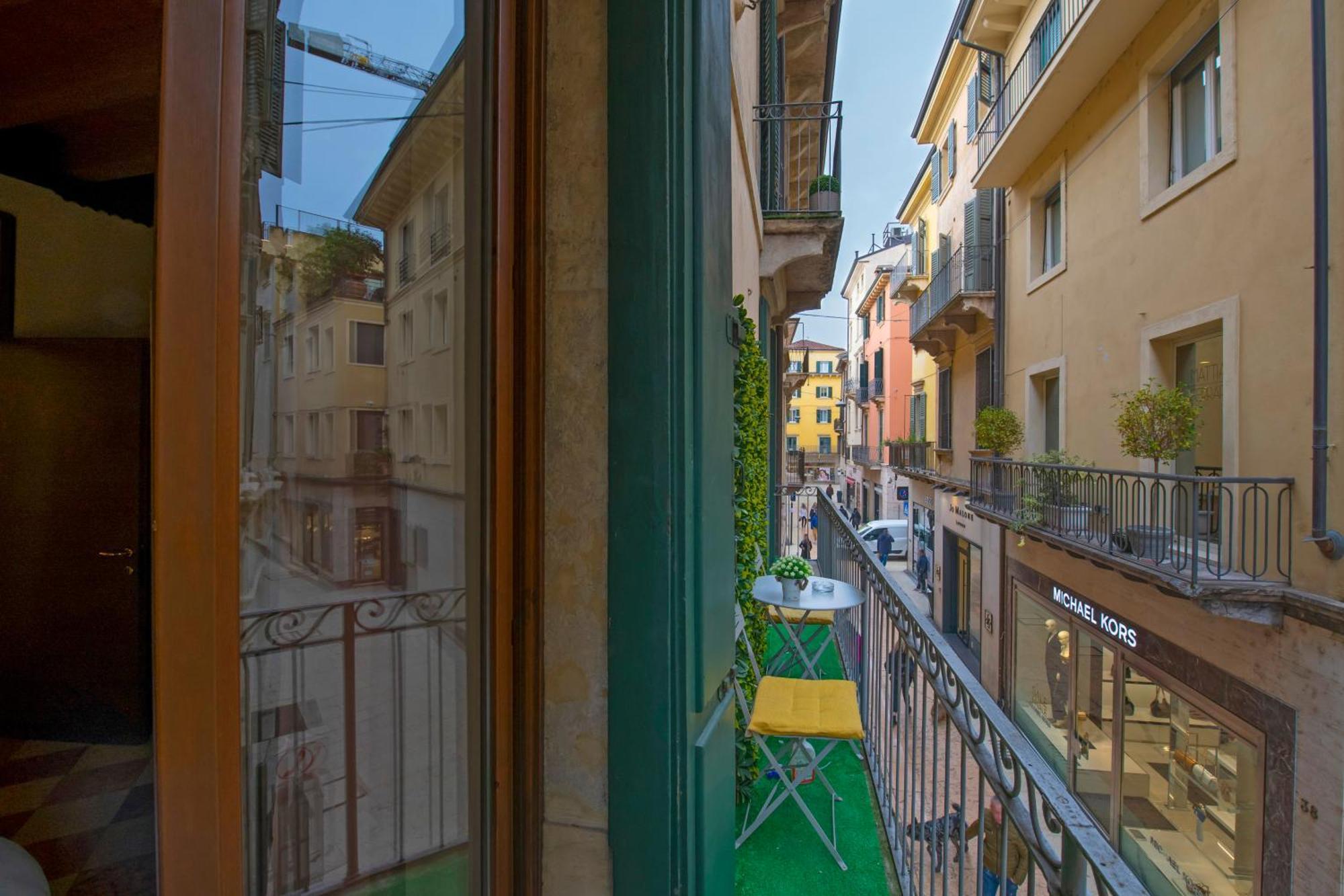 Palace Home Mazzini Verona Center 1 Exteriér fotografie