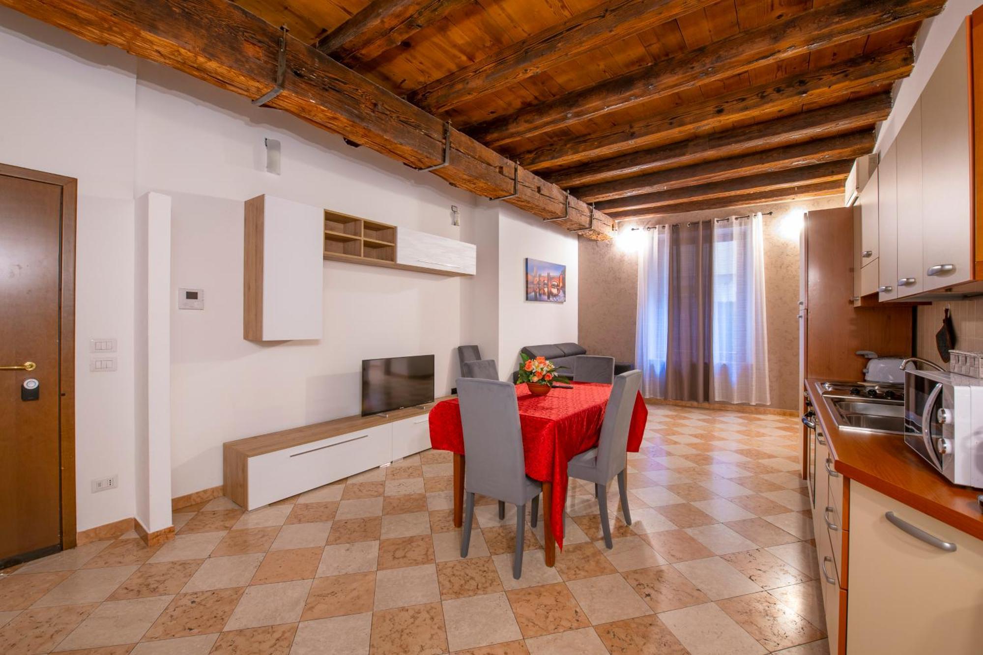Palace Home Mazzini Verona Center 1 Exteriér fotografie