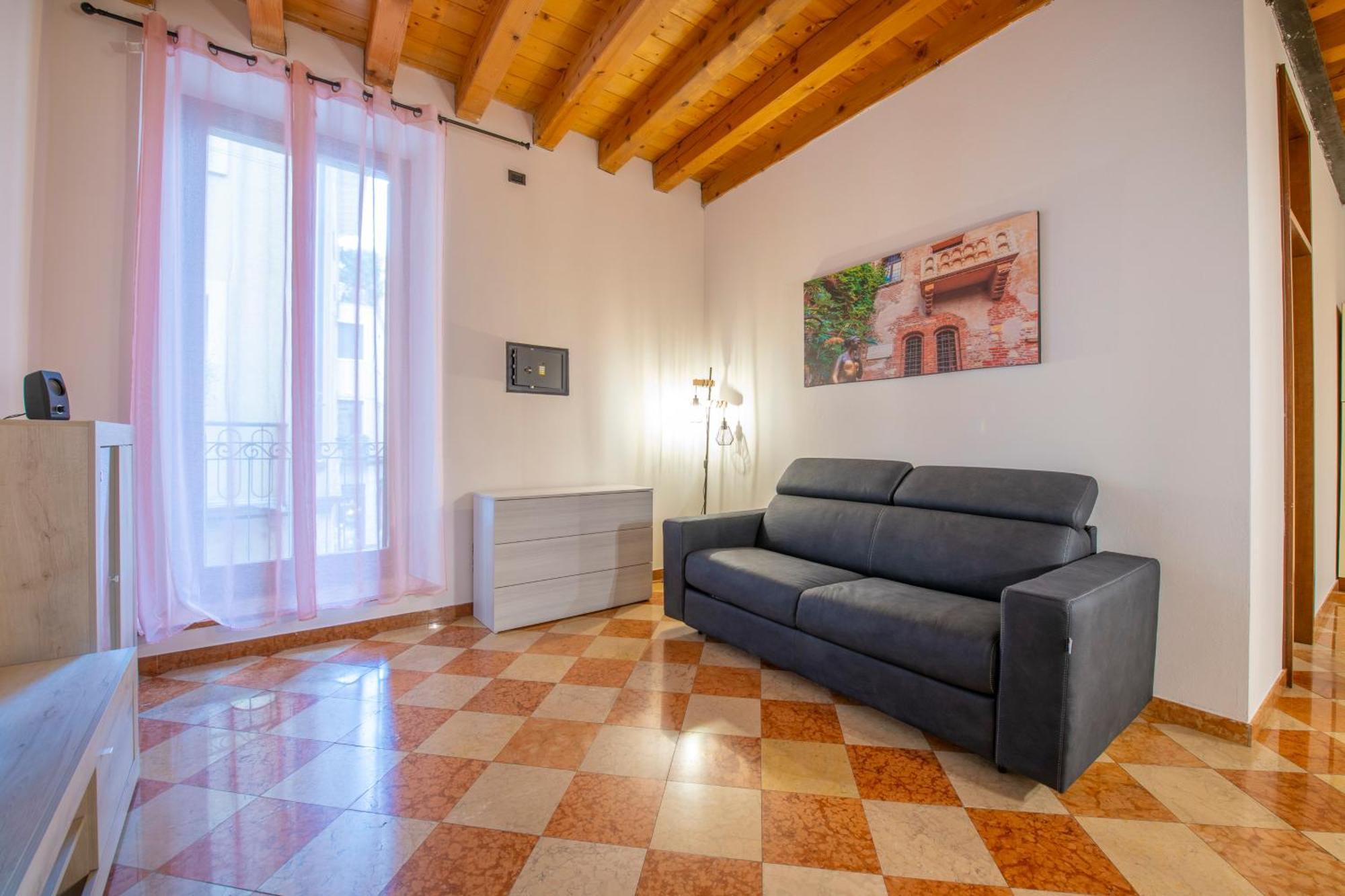 Palace Home Mazzini Verona Center 1 Exteriér fotografie